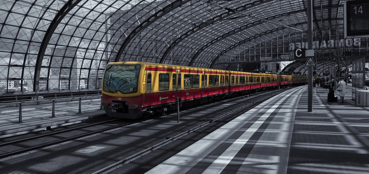 S-Bahn im Berliner Hauptbahnhof